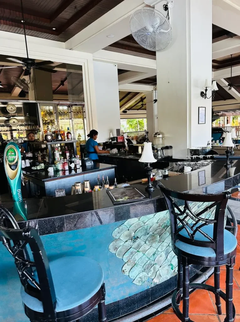 JWマリオットプーケットリゾート＆スパロビーバー