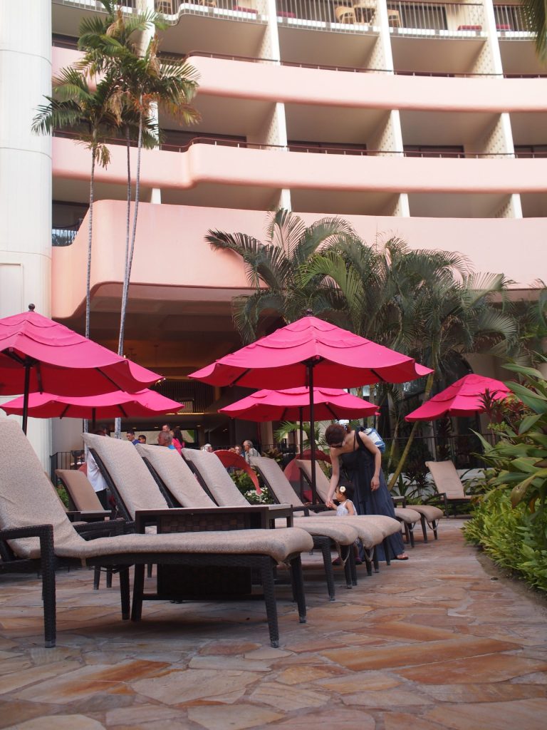 ロイヤルハワイアン　プールチェア