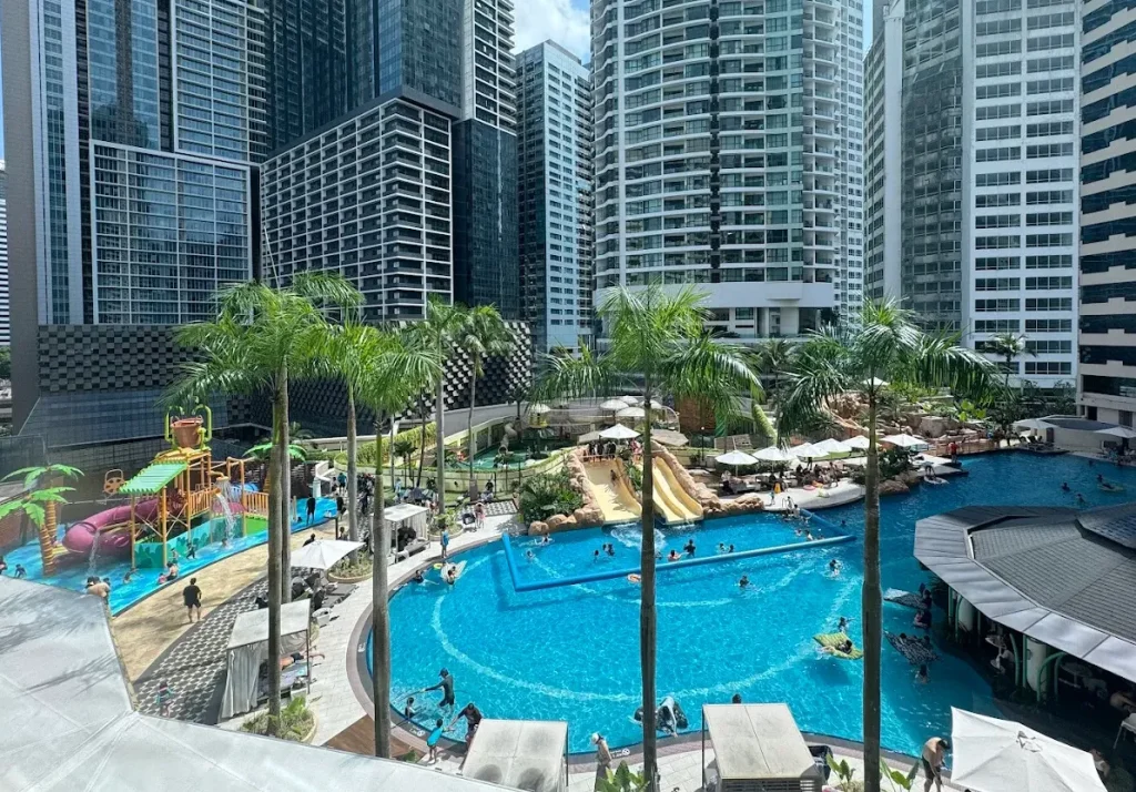 クアラルンプール宿泊記|ルネッサンスホテルKLプール外観