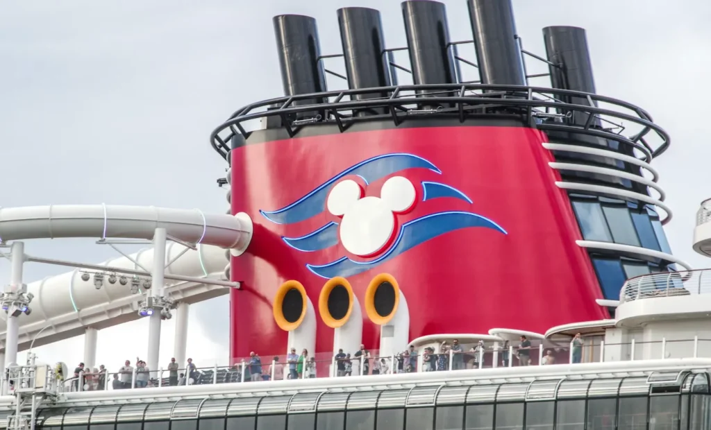 ディズニークルーズ・シンガポール子連れ4人家族予約｜公式ディズニークルーズライン