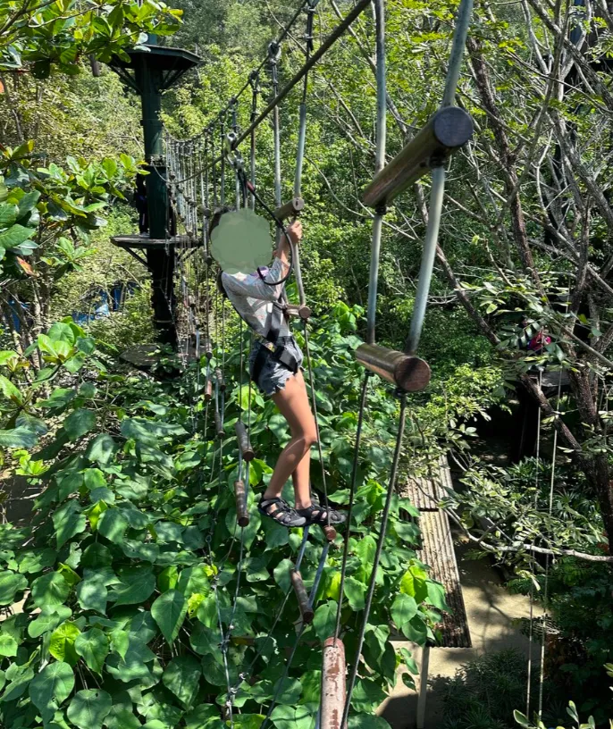 ESCAPE エスケープペナンMonkey Business