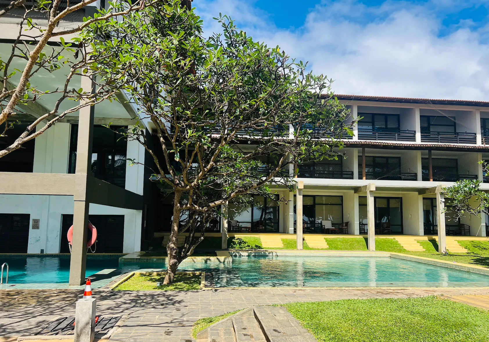 ジェットウィングビーチホテル｜スリランカバワ建築｜宿泊記