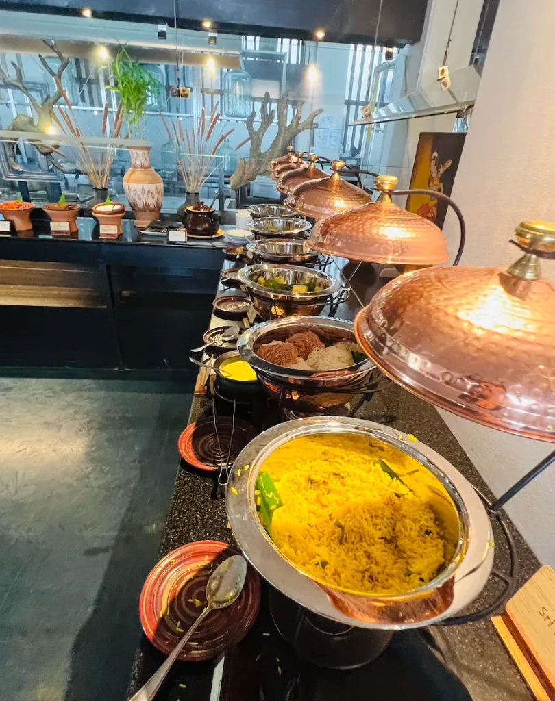 ジェットウィングブルーホテル宿泊記｜朝食ビュッフェ｜スリランカニゴンボ｜
