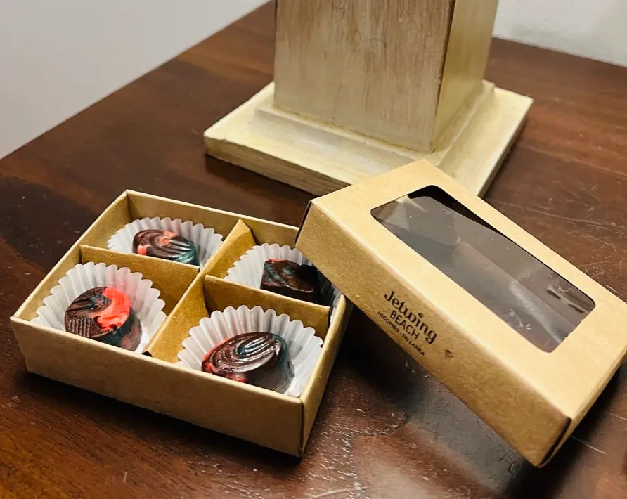 ジェットウィングビーチホテルでいただいたチョコレート｜スリランカバワ建築｜宿泊記