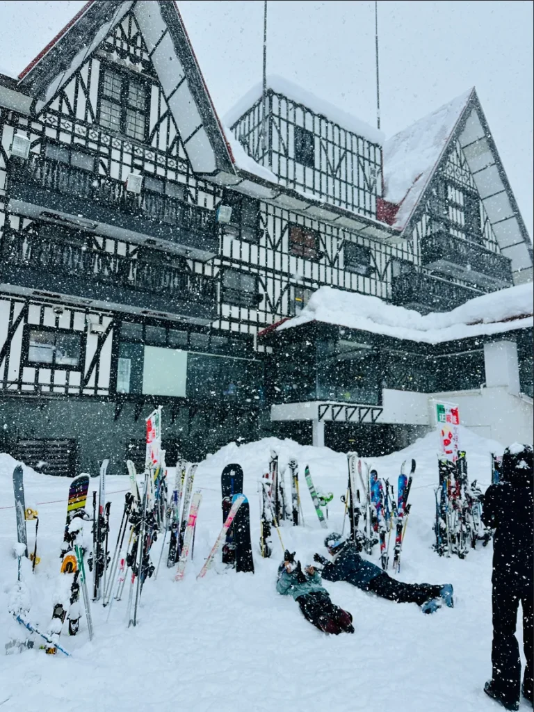 ホテルグリーンプラザ上越本館前