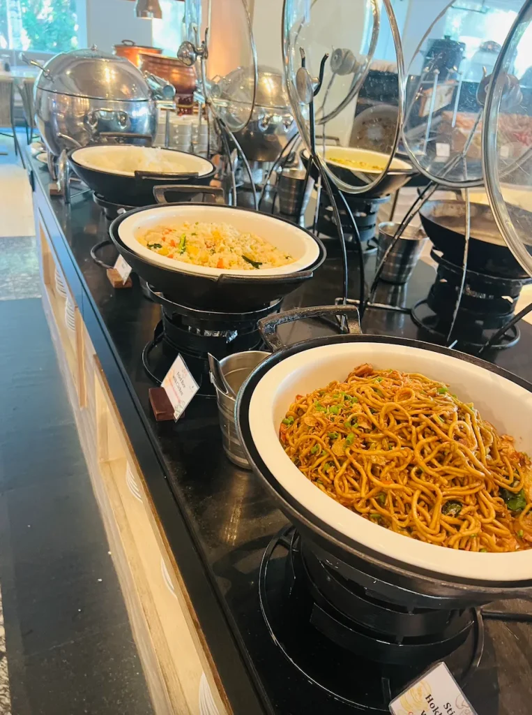 子連れにおすすめ!JWマリオット プーケット リゾート&スパ|朝食JWカフェ ビュッフェ タイ料理