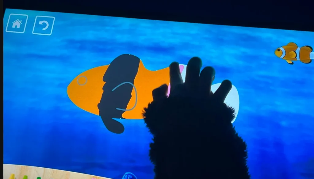 鴨川シーワールド　自分で描くお魚