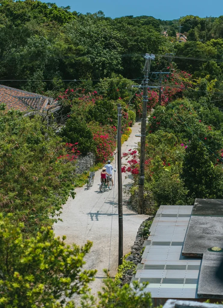 竹富島白砂の道